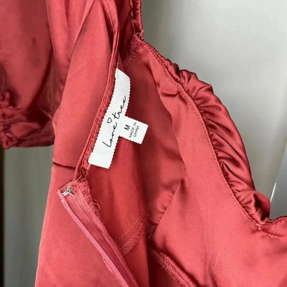 2/$30 Love tree Size Medium Satin Like Body Suit Sweetheart Dusty Red - Picture 11 of 13